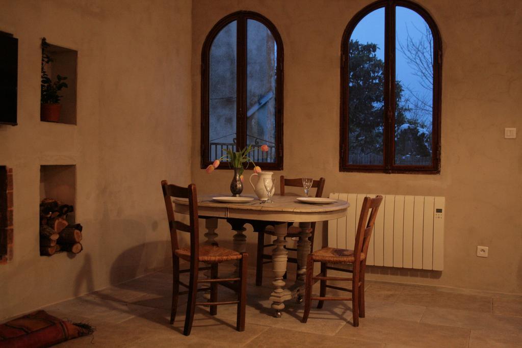 Les Gites De Catherine ガルガ 部屋 写真